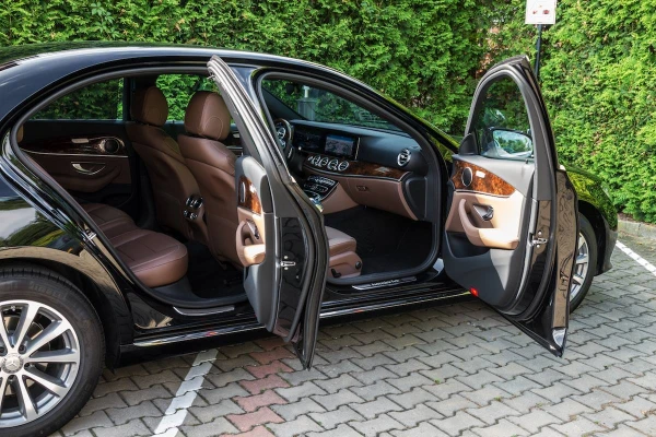 Limousine Car Service